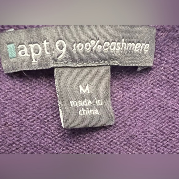 Apt. 9 100% Cashmere Argyle V-Neck Sweater - Picture 3 of 3